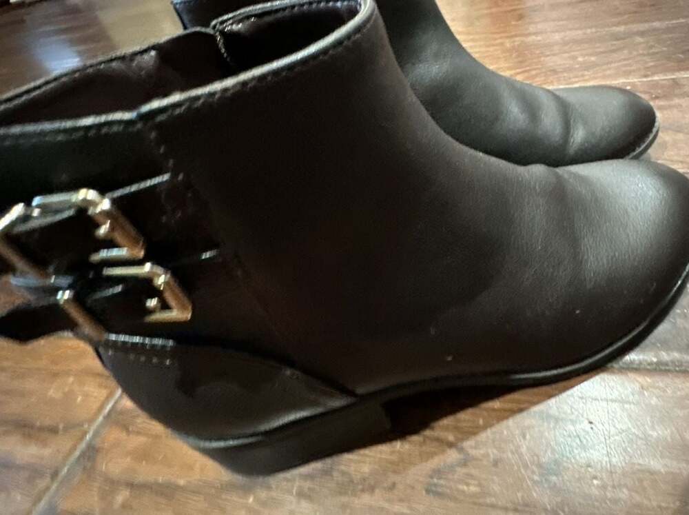 Kelly & Katie Women's Brown Buckle Ankle Boots Size 7.5M